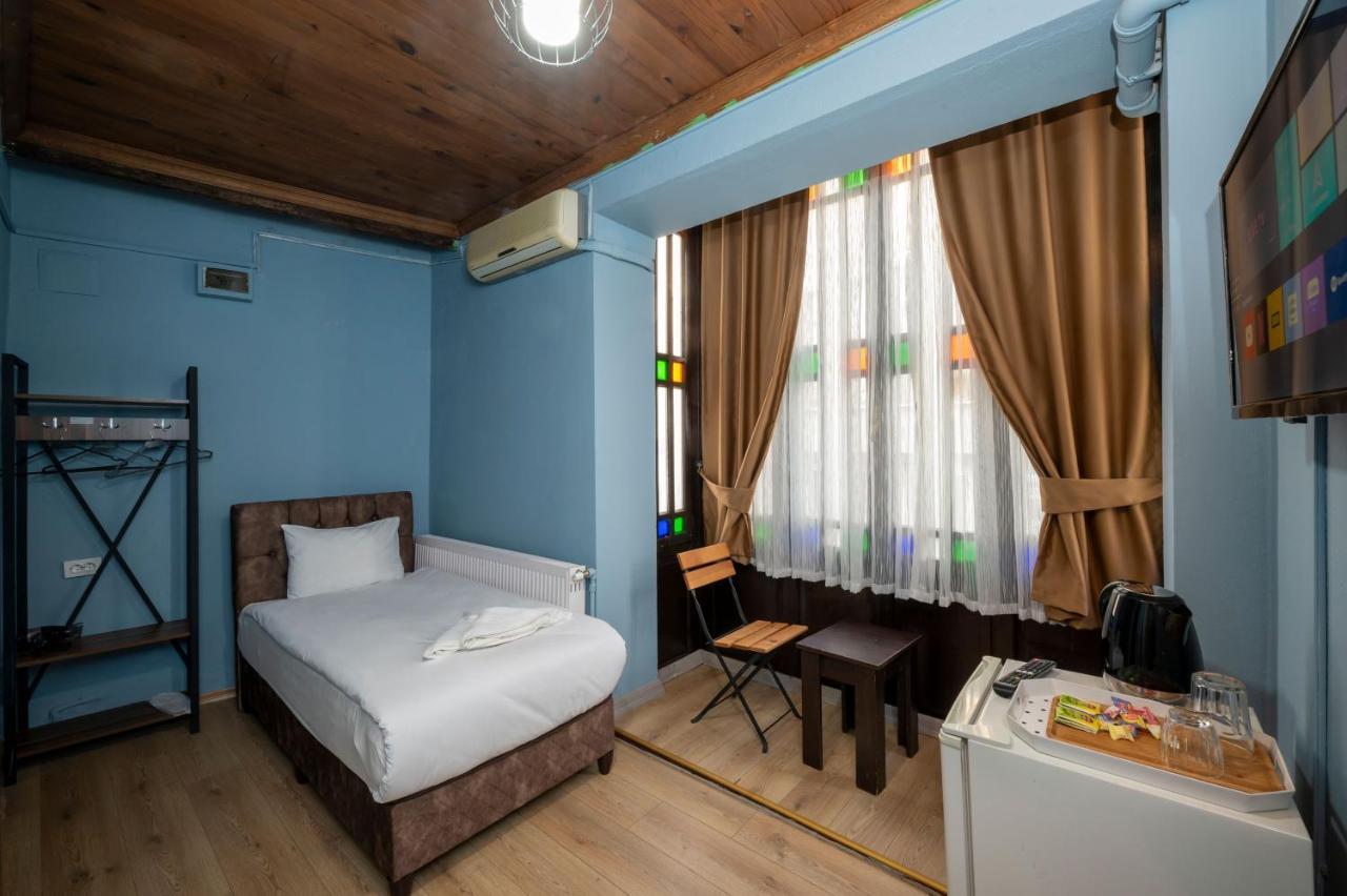 Taksim Antique Hotel Estambul Exterior foto